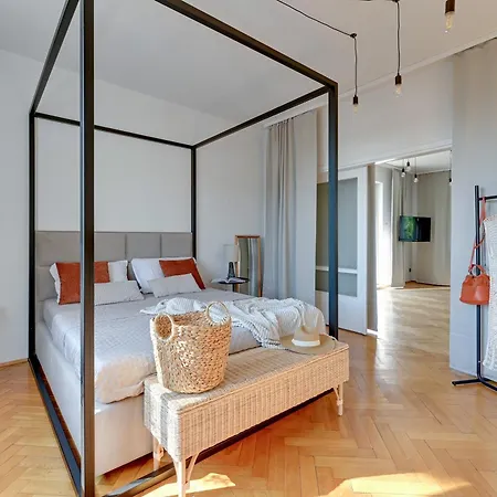 Nadmorski Z Tarasem Nad Bulwarem