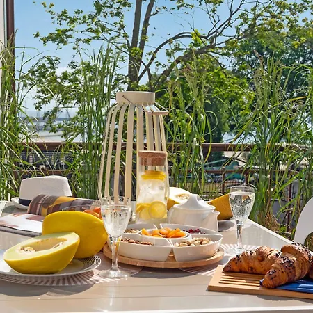 Nadmorski Z Tarasem Nad Bulwarem Appartamento *