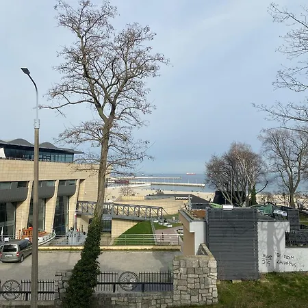 Nadmorski Z Tarasem Nad Bulwarem Apartamento *