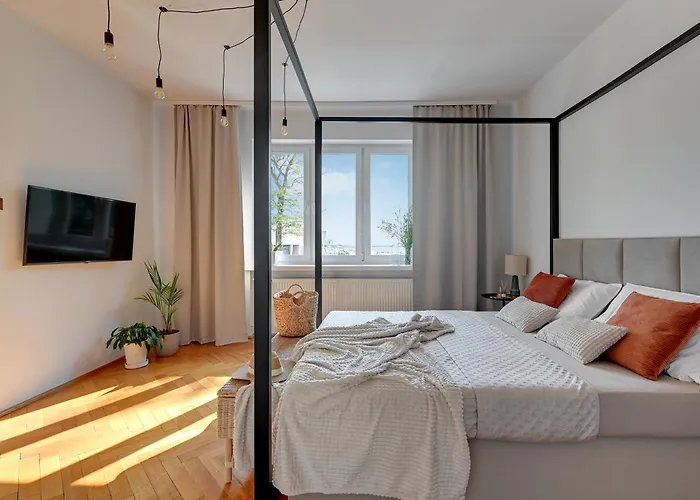 Nadmorski Z Tarasem Nad Bulwarem * Gdynia